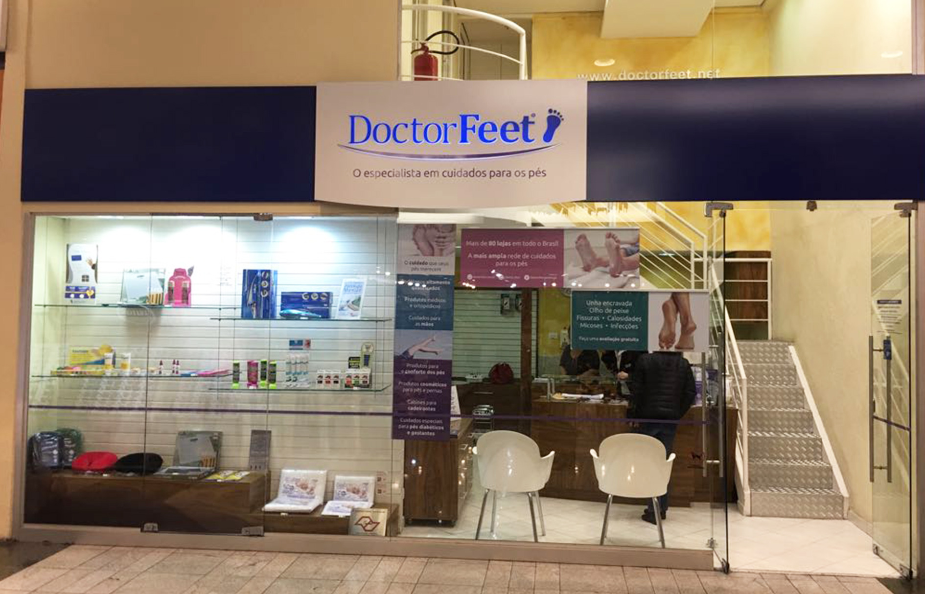 ALONGAMENTO DE PERNAS E PÉS - Doctor Feet Podologia